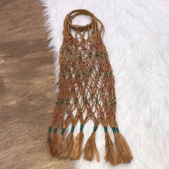 Beautiful straw woven boho tassel plant hanger - Picture 2 of 5